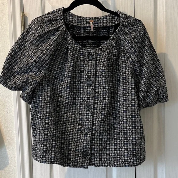 Free People Kiko Top Black Blue Printed Button Front Puff Sleeve Blouse Size M - Picture 4 of 9